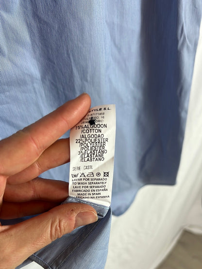 BARILOCHE. Camisa azul detalle puños T.38