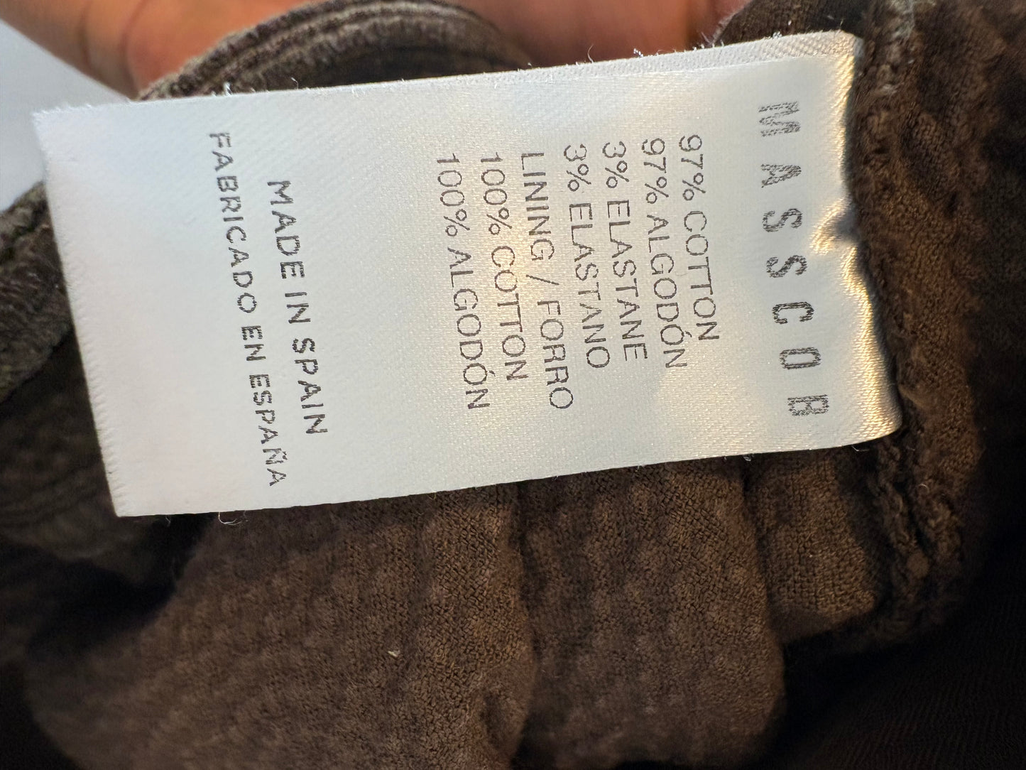 MASSCOB. Pantalón marrón textura pata ancha