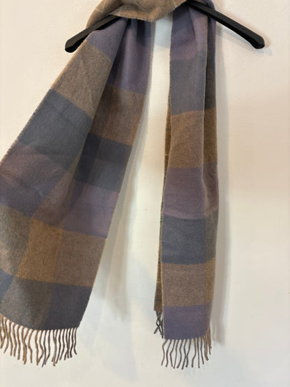 JOHNSTONS OF ELGIN. Bufanda cuadros cashmere