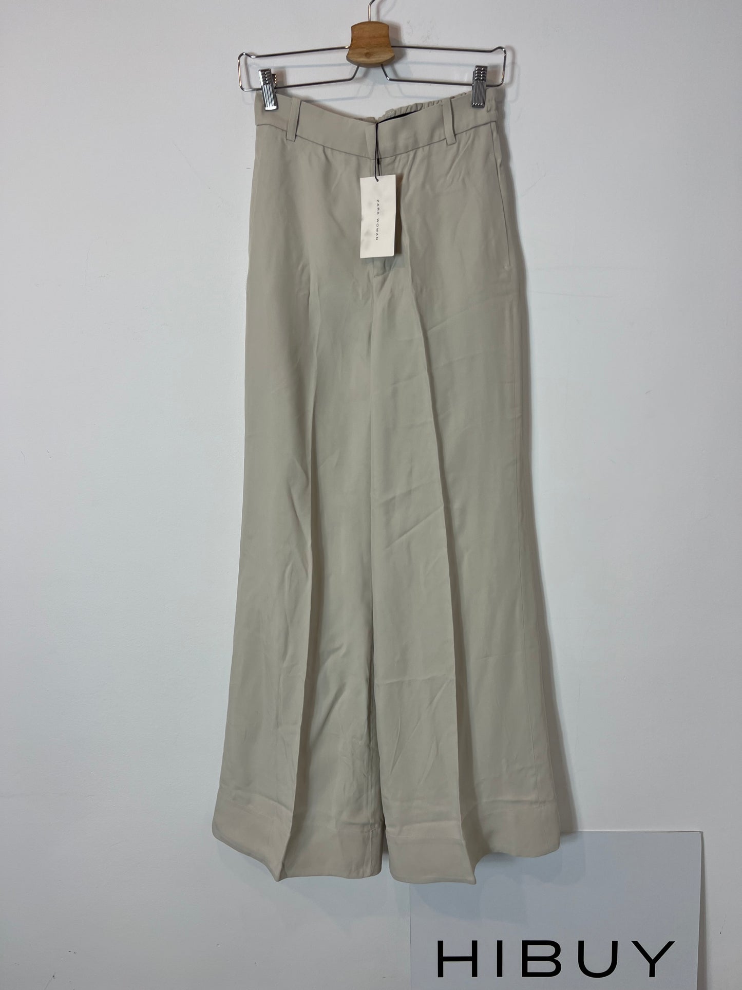 ZARA. Wide-leg pleated trousers Ts