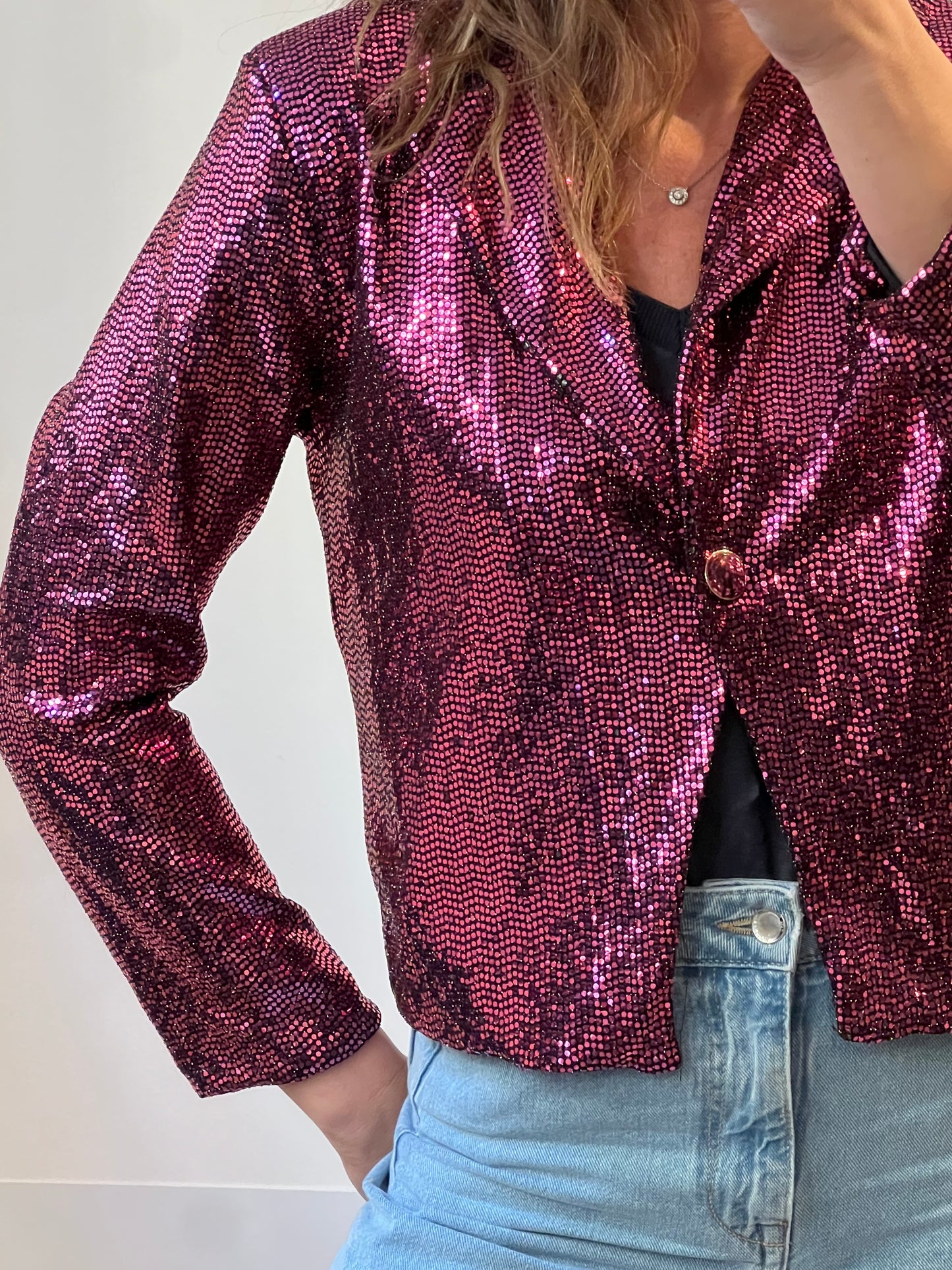 OTRAS. Chaqueta textura metalizada rosa. T M