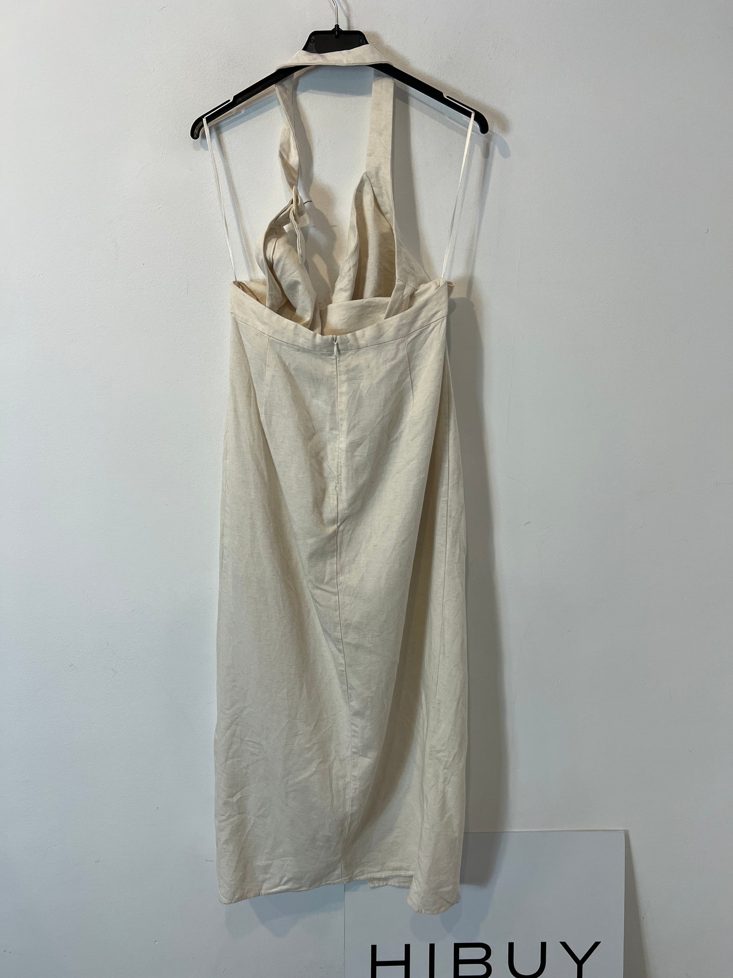 ZARA. Vestido largo color crudo abertura