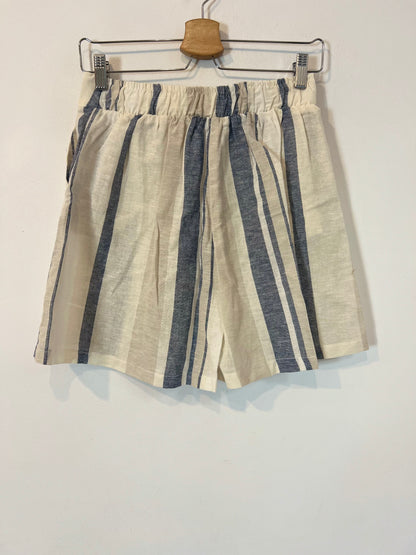 MOHEL. Conjunto chaqueta y bermuda rayas T.xs/s