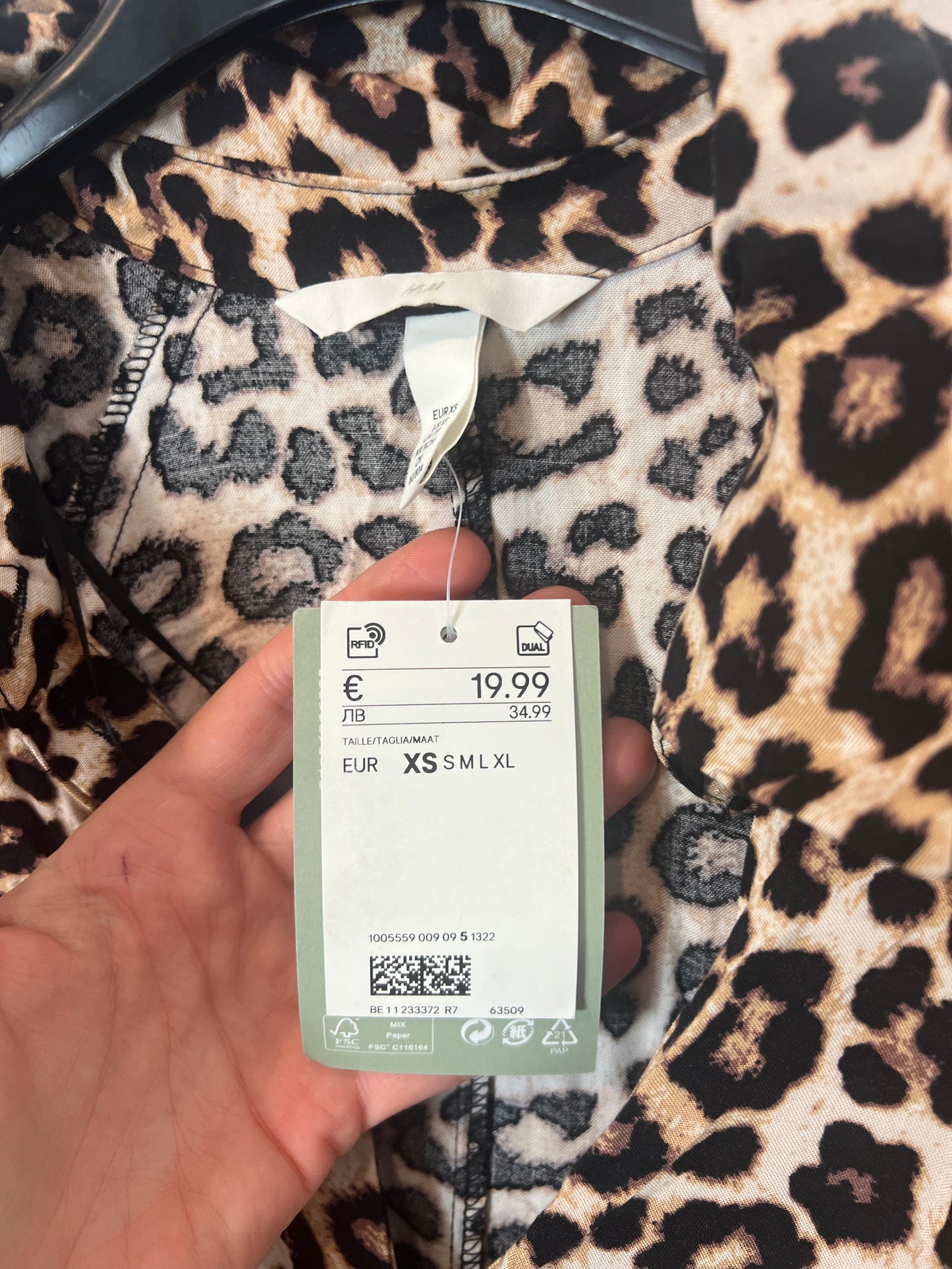 H&M. Vestido largo animal print fluido. T XS (S/M)