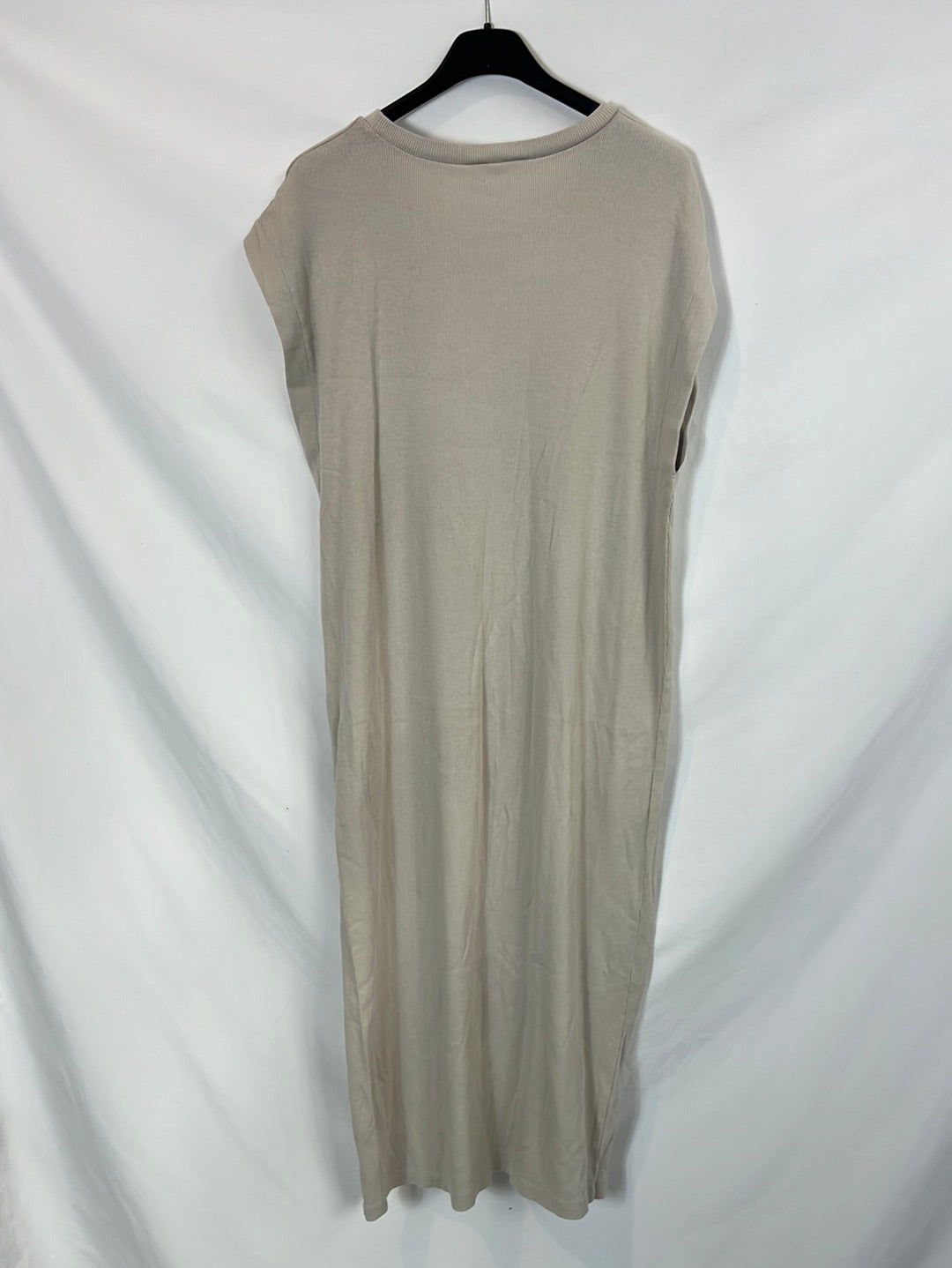 ZARA. Vestido midi beige canalé T.l