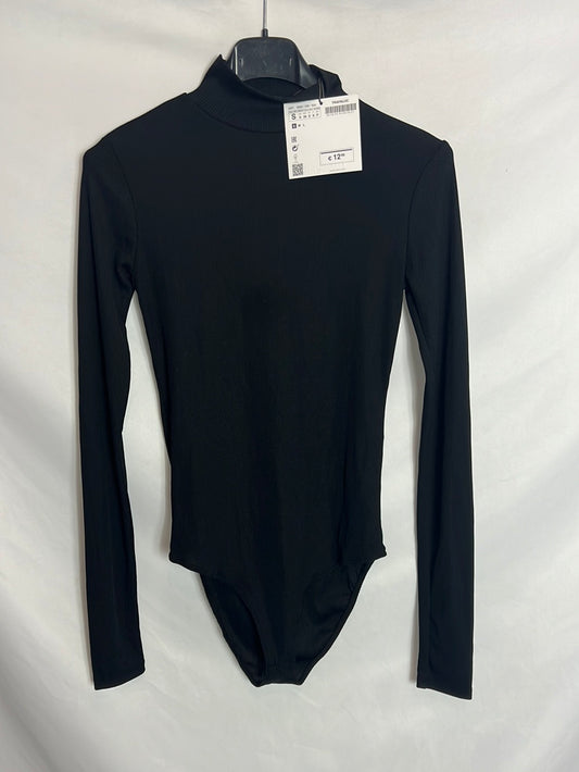 ZARA. Black ribbed bodysuit. TS