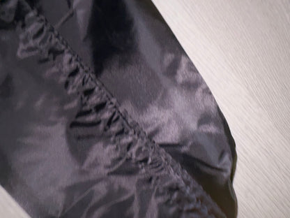 LATOUCHE. Bolso mediano piel plomo