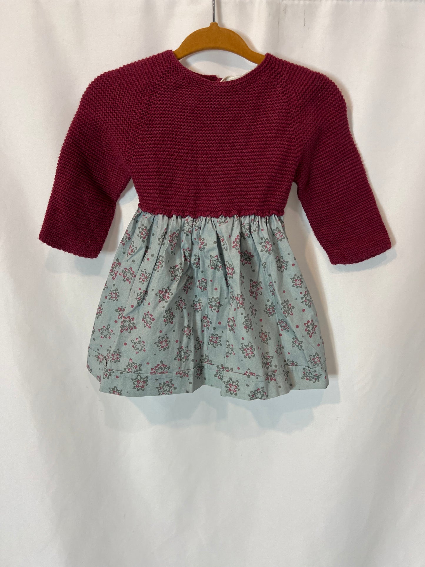 ZARA HOME. Vestido doble textura  flores. T 1-6 meses