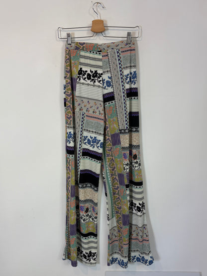ETRO. Pantalón fluido estampado. T 36