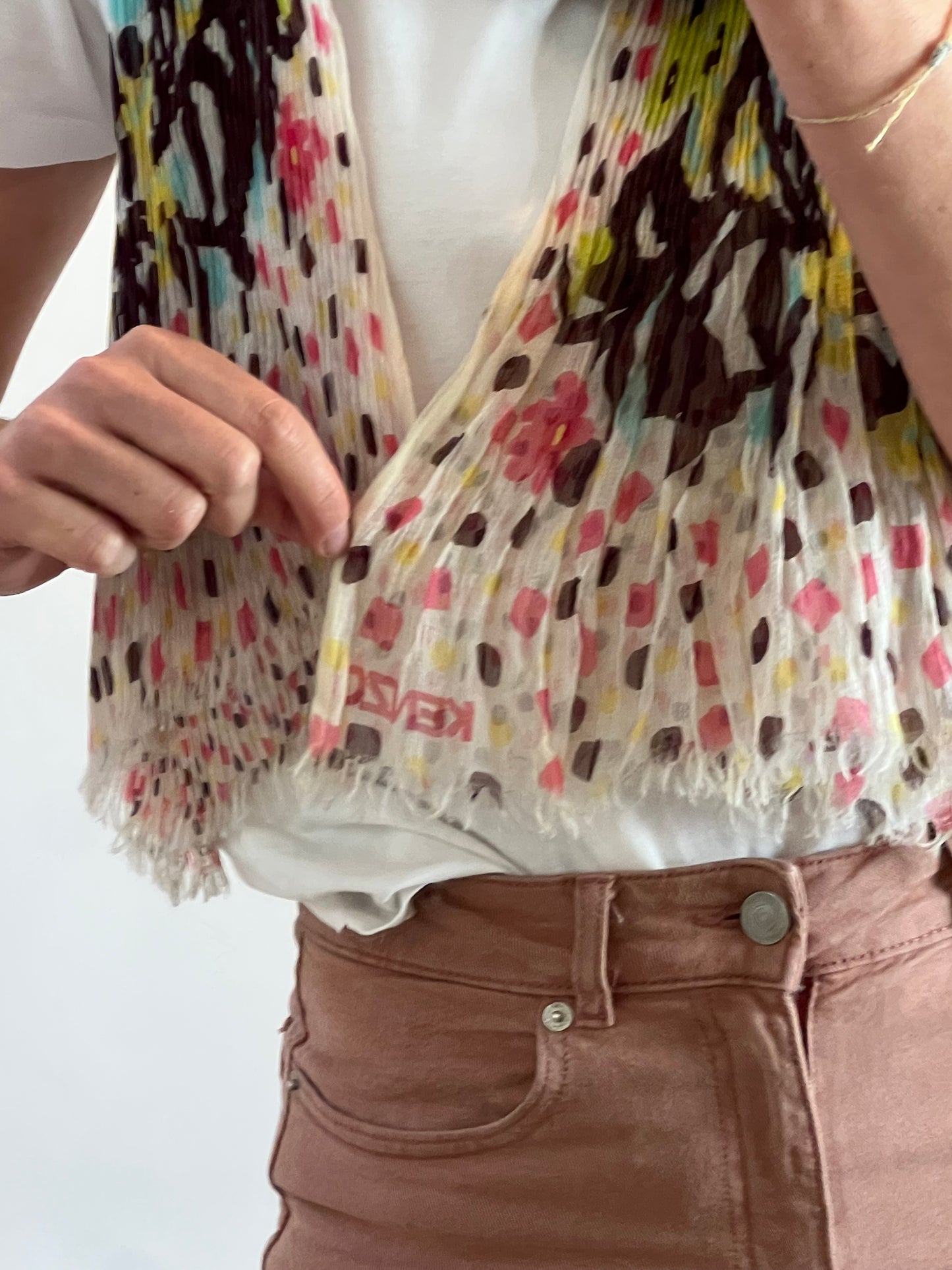 KENZO. Fular estampado seda