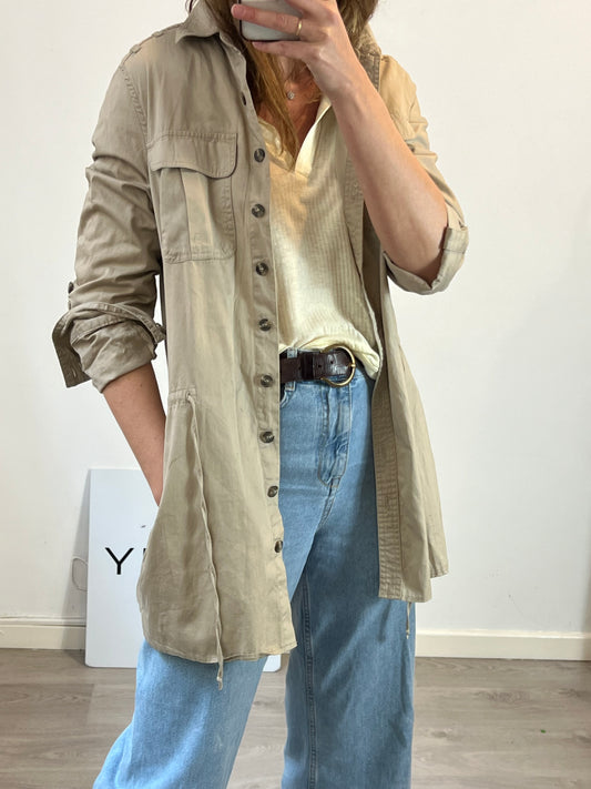 OTRAS. Chaqueta ligera bolsillos. T 40(M)