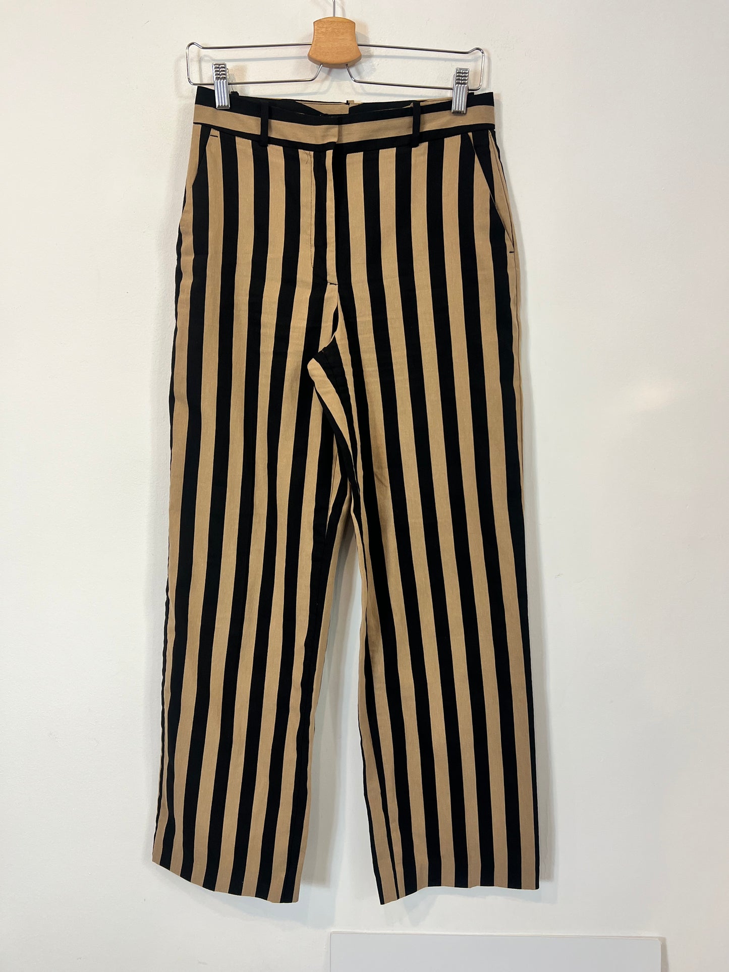 ZARA. Pantalón rayas con algodón
