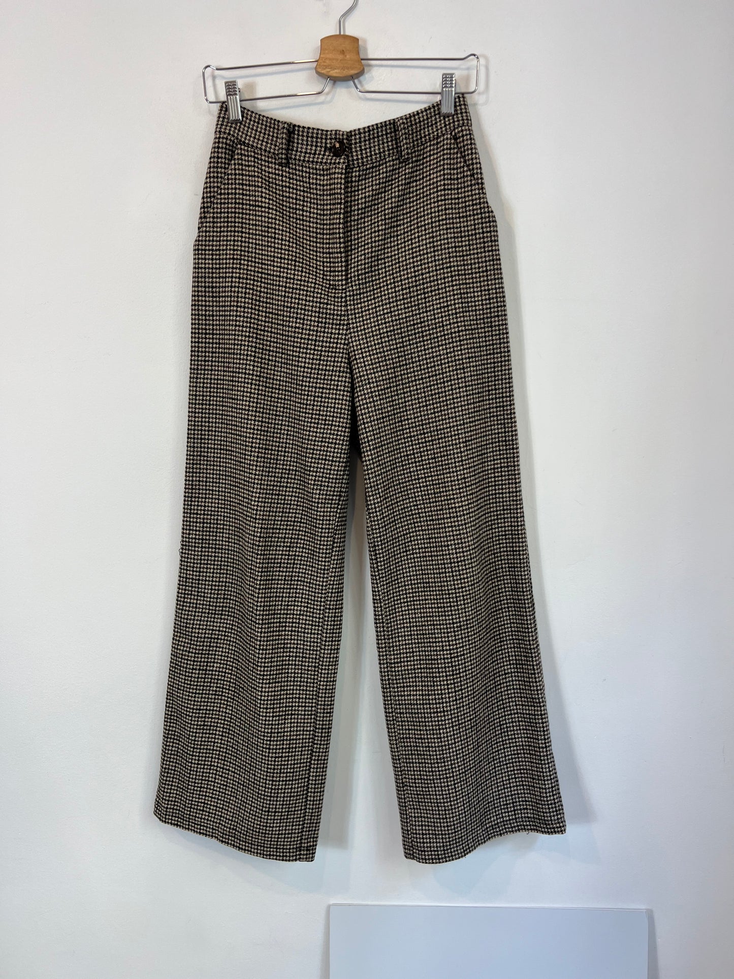 OTHERS. Brown houndstooth trousers size 36