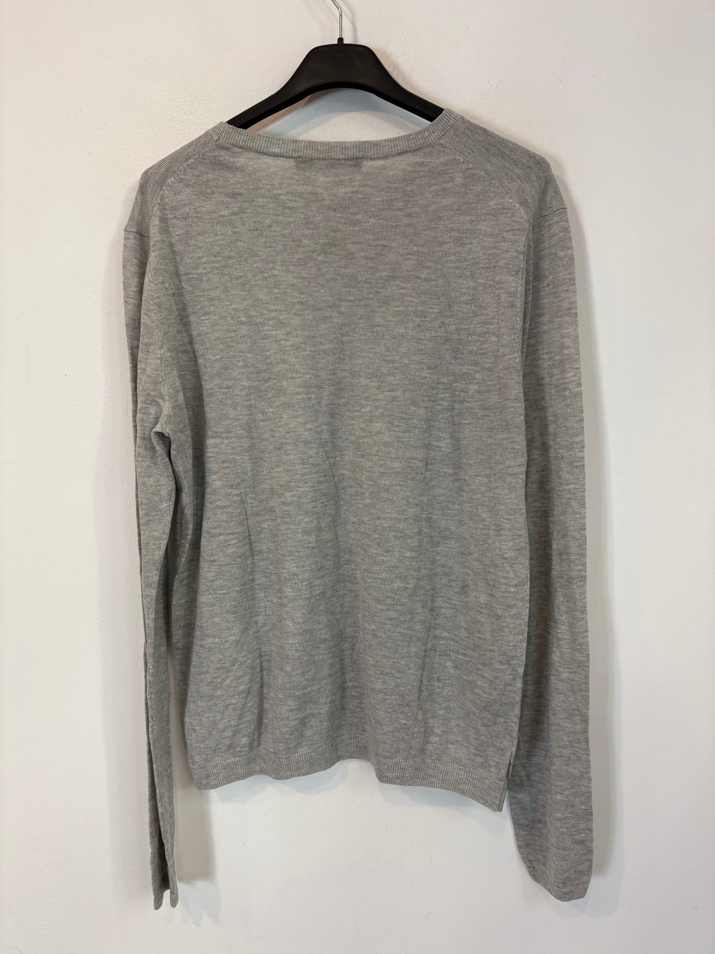 ZARA. Thin gray sweater. TL