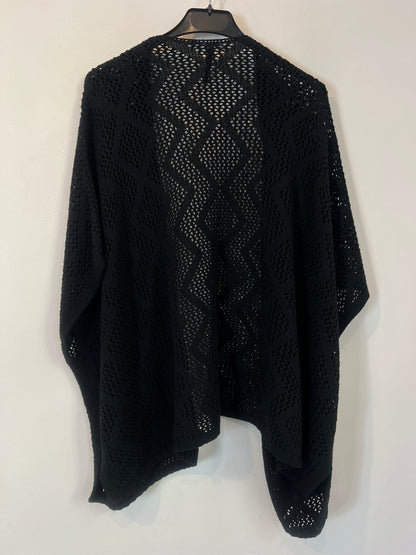STRADIVARIUS. Cárdigan negro troquelado T.m