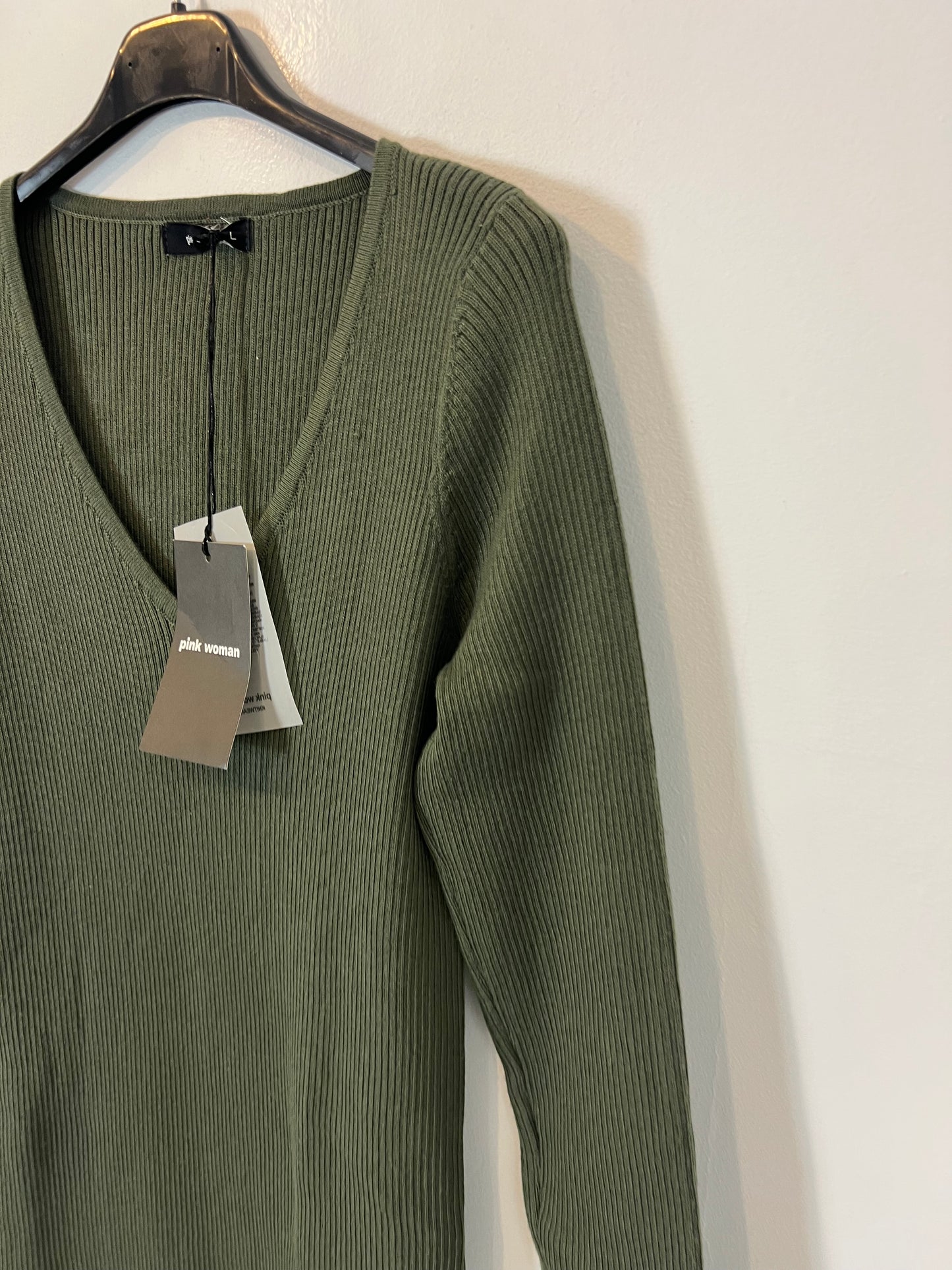 PINK WOMAN. vestido punto verde canalé T.l