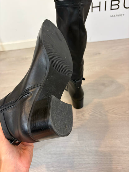 LATOUCHE. Botas altas negras hebilla. T 41