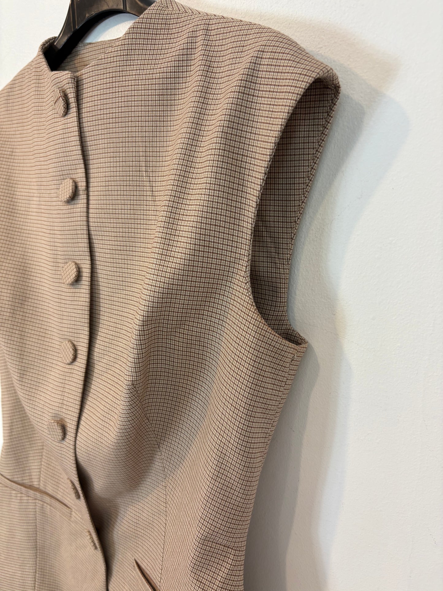 ZARA. Beige checked vest. Size XS