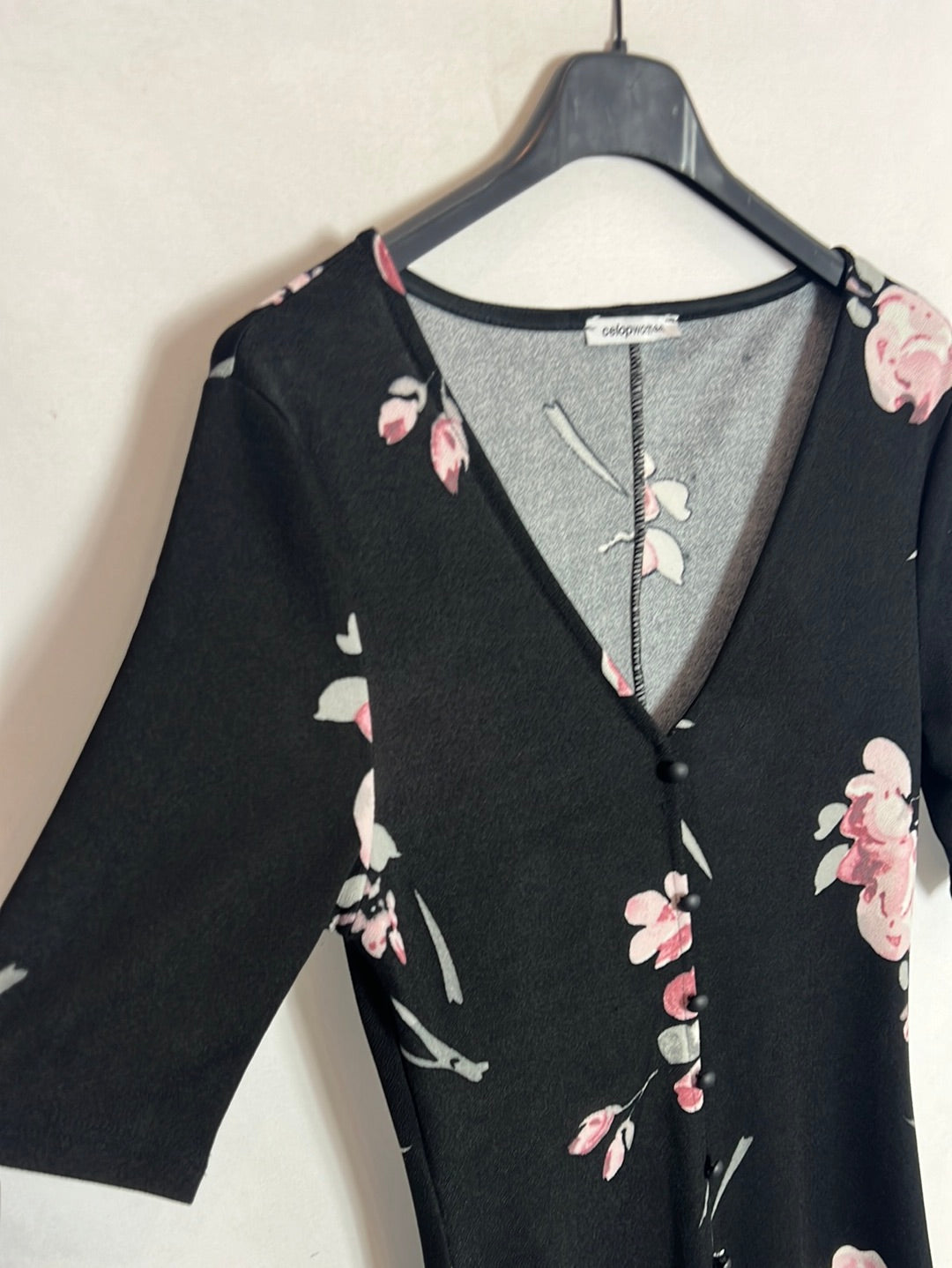 CELOPWOMAN. Black floral dress Your(s)