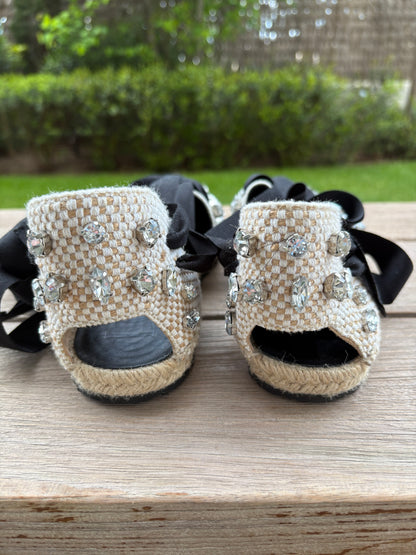 LOEWE. Alpargata detalle pedrería. T 39