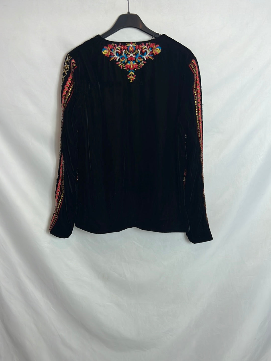 ZARA. Chaqueta terciopelo bordada. T.M