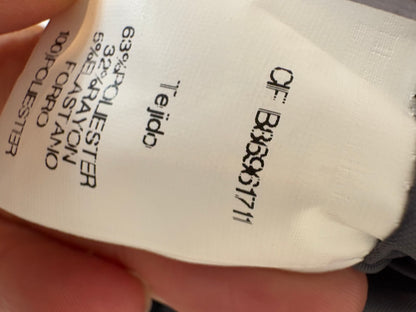 BIMANI. Chaqueta gris botones dorados