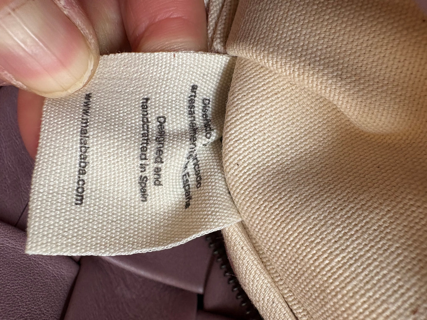 MALABABA. Bolso rosa palo trenzado