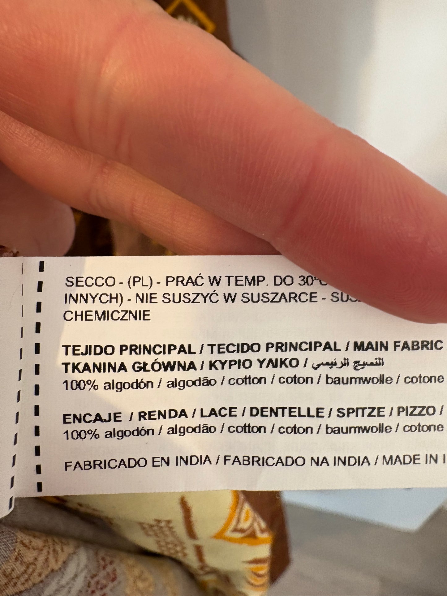 SFERA. Vestido largo estampado detalle espalda