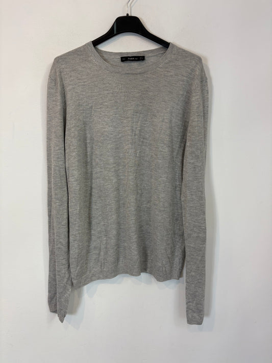 ZARA. Thin gray sweater. TL