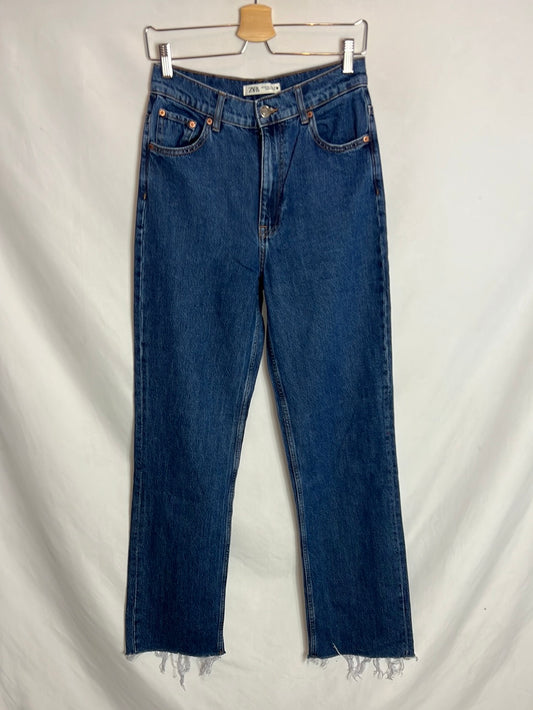 ZARA. Wide leg frayed denim. T 36