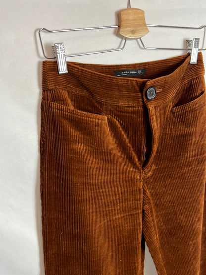 ZARA. Wide-leg corduroy trousers. TS