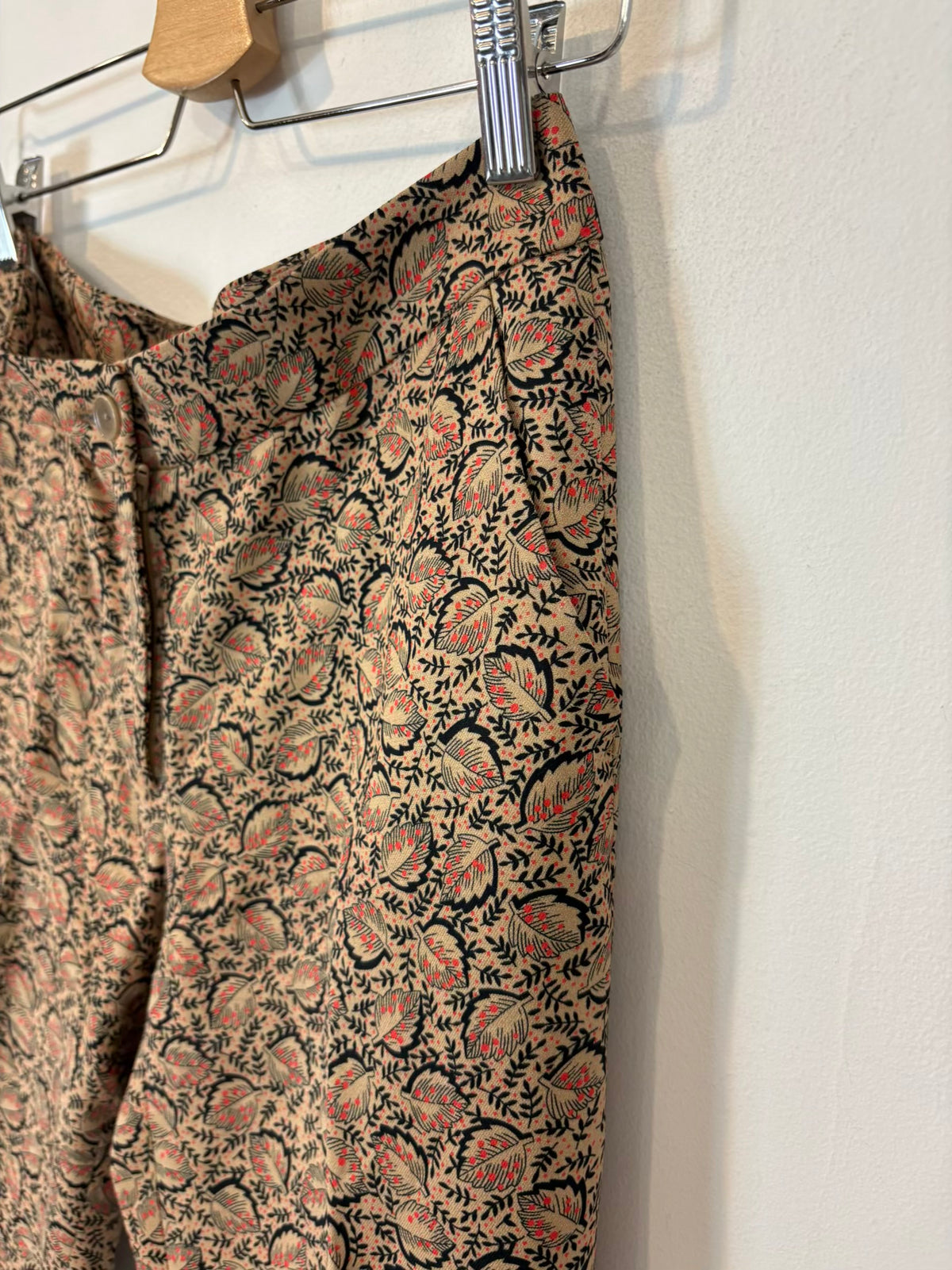 ETRO. Pantalón pinzas marrón fluido
