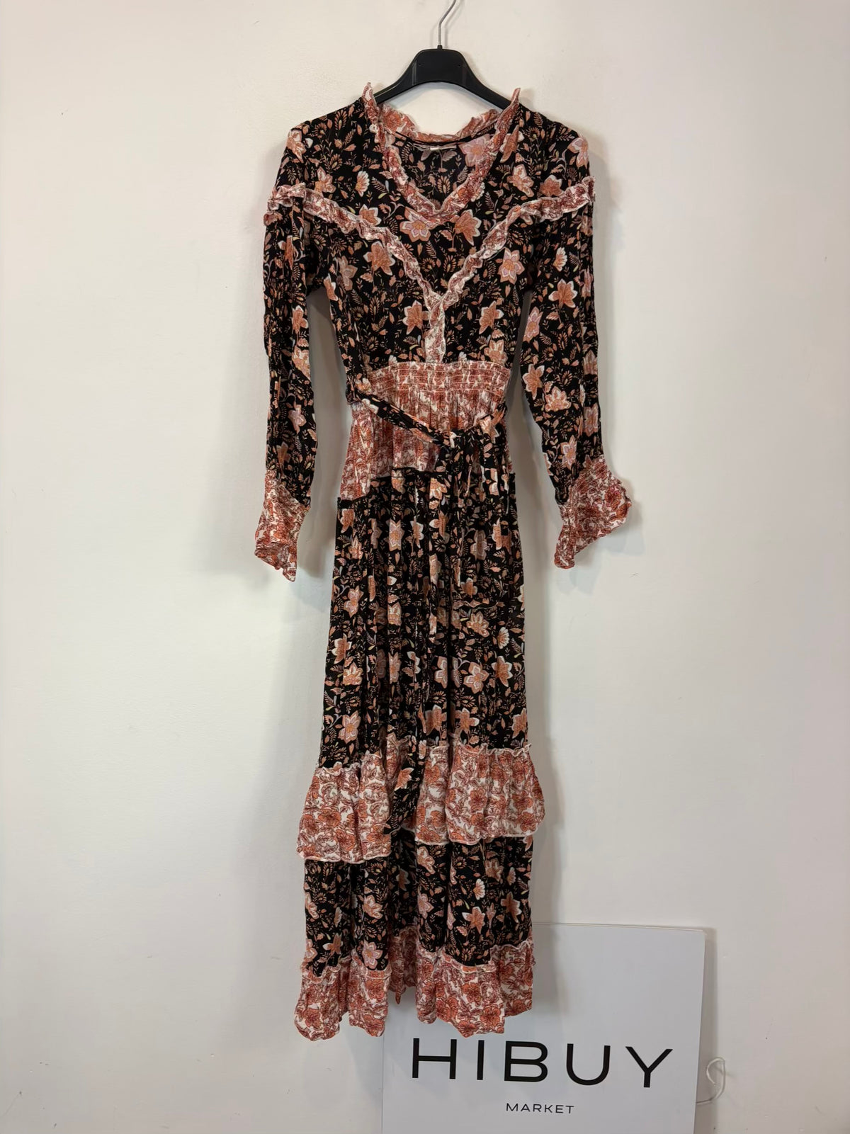 COOSY. Vestido largo estampado vuelo