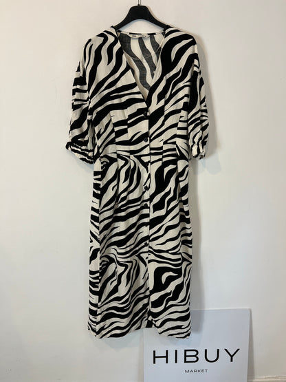 ZARA. Vestido abotonado cebra T.