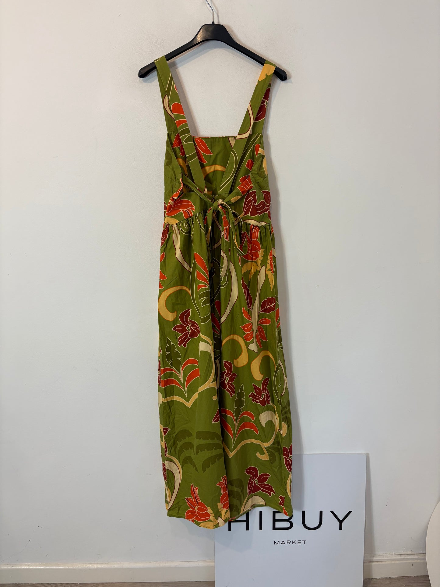 ZARA. Vestido verde midi estamapdo
