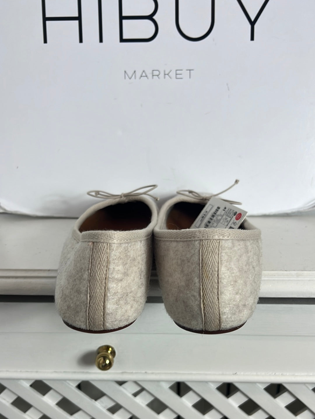 ZARA. Textured beige ballerina flat. Size 41