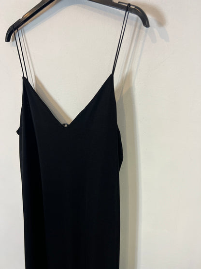 ZARA. Vestido largo negro elástico. T L