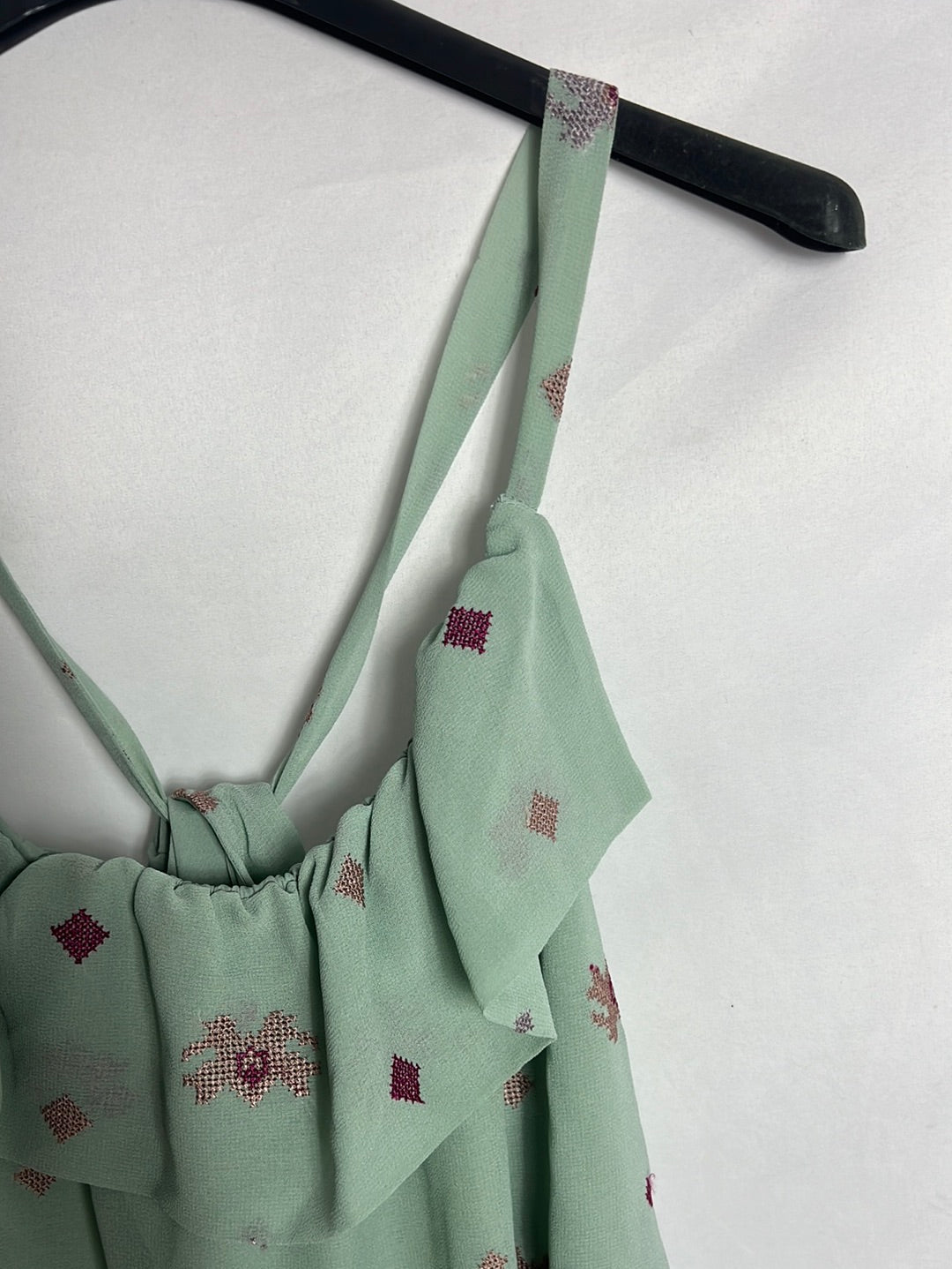 INTROPIA. Flowing aqua green embroidered top. TS