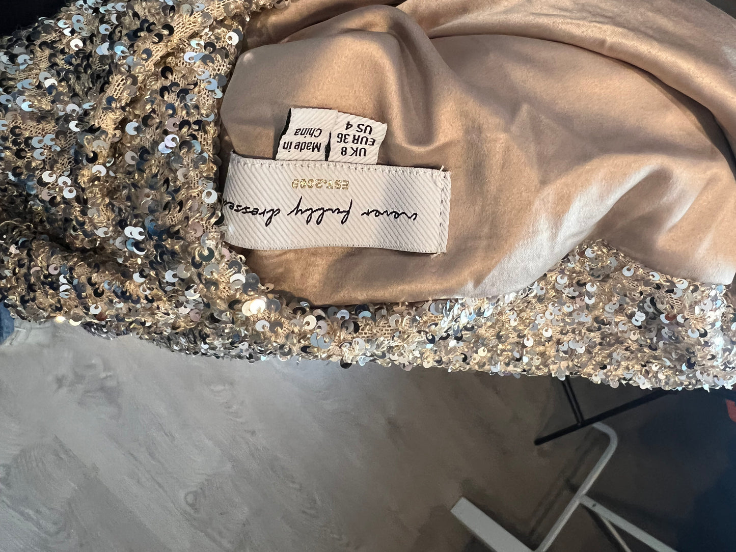 NEVER FULLY DRESSED. Falda midi lentejuelas