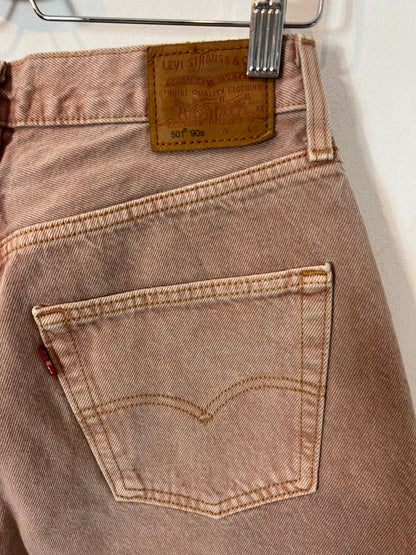 LEVI'S. Pantalón denim rosa T.40