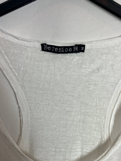 BERENICE. Camiseta blanca detalle bolsillo. T M