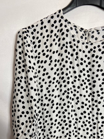 ZARA. White polka dot dress, size XS