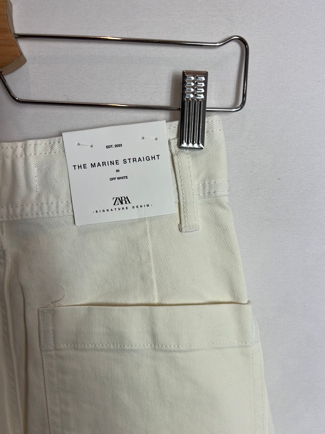 ZARA. Pantalón blanco culotte. T 36