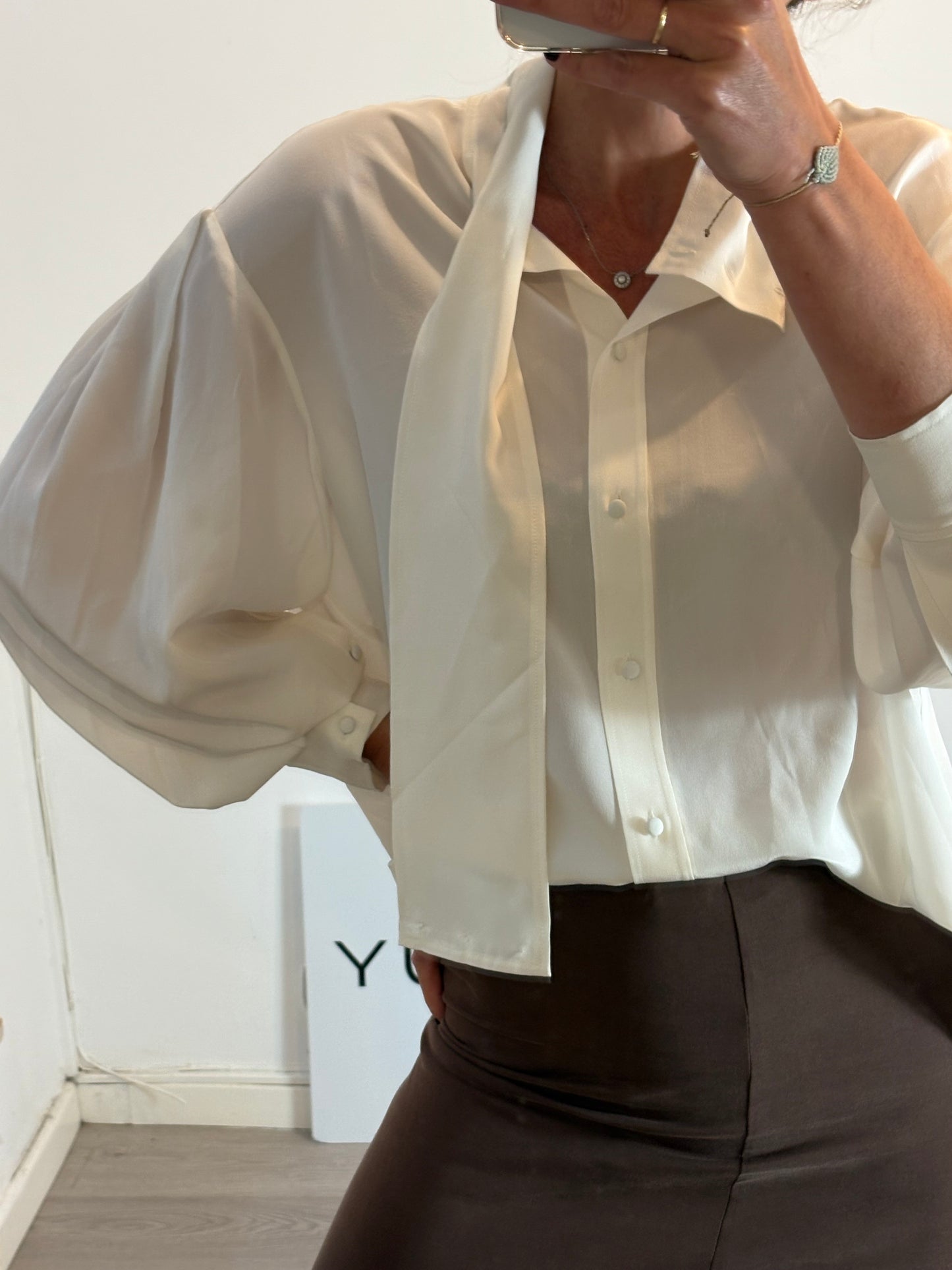 IRO. Silk blouse with neck detail. Size 34 (XS/S)