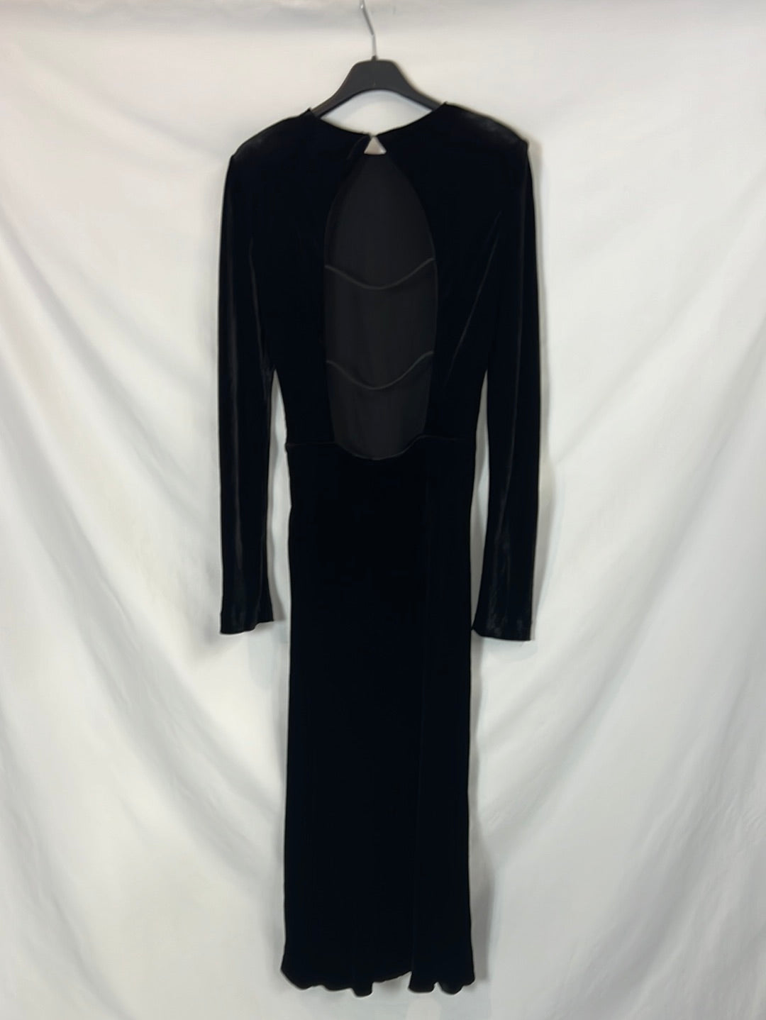 MASSIMO DUTTI. Vestido largo terciopelo detalle espalda. T S