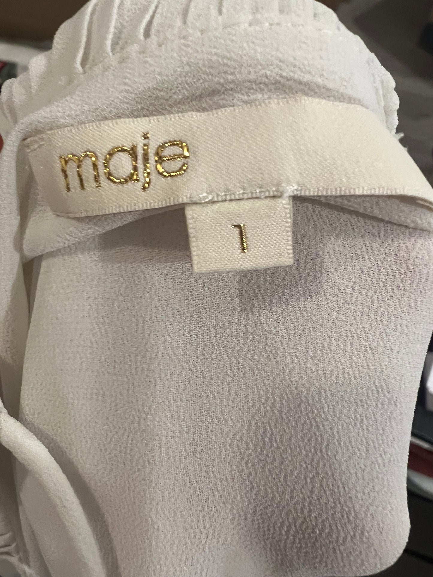 MAJE. Vestido midi blanco plisado. T 1(S)