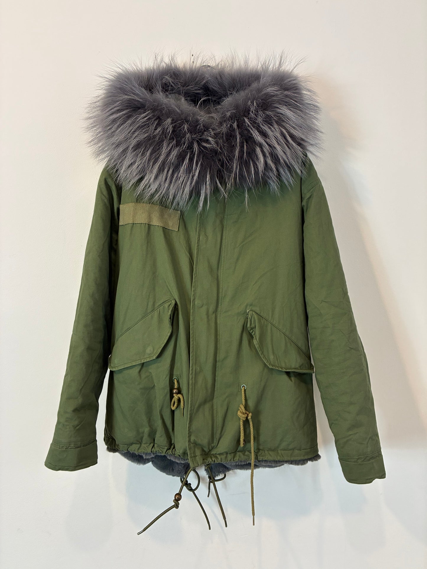 DUCIE. Parka verde pelo