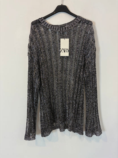 ZARA. Top calado hilos metalizados