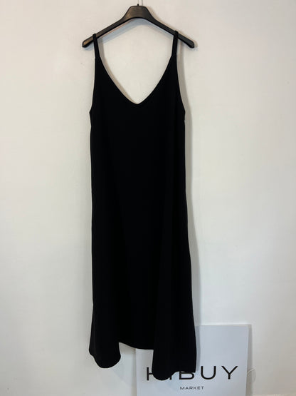 OTRAS. Vestido negro largo bolsillos