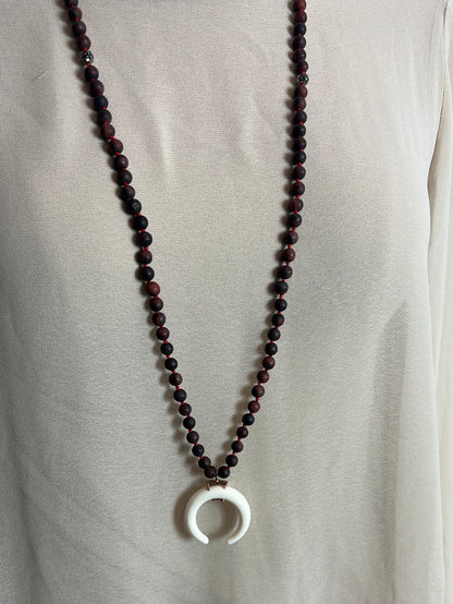 OTHERS. Wooden horn bead necklace